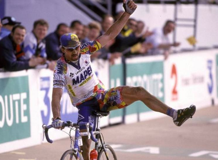 Museeuw win Paris-Roubaix 2000